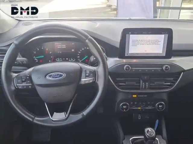 Ford Focus 1.0 ecoboost 125ch titanium — photo 5