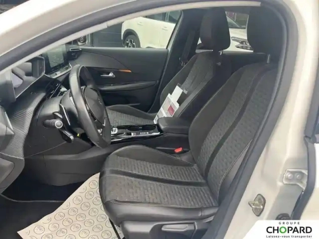 Peugeot 208 puretech 100 s&amp;s eat8 — photo 10