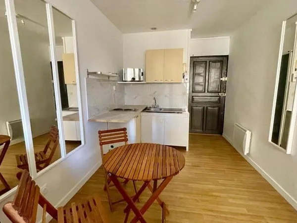 Studio 1 pièce 19 m²