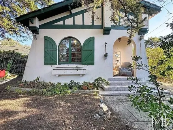 CHARMANTE MAISON A RENOVER
