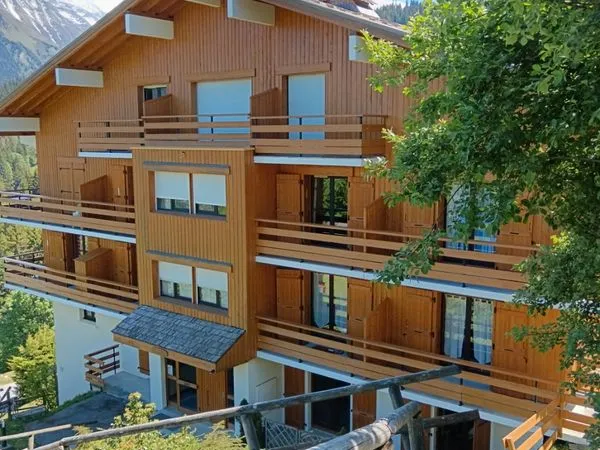 Studio meublé avec piscine et tennis à Saint Gervais les bains