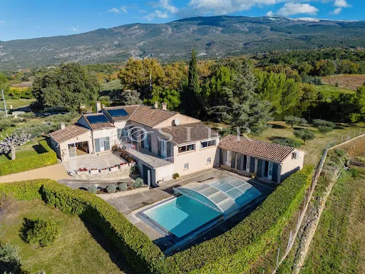 Maison 7 pièces 170 m²