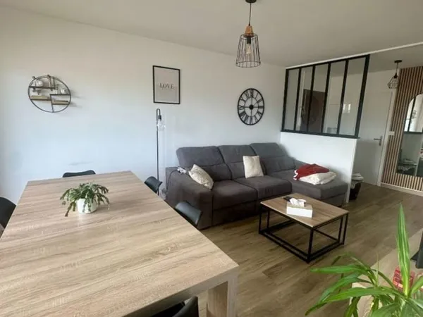 APPARTEMENT 3 PIECES - 72 M² - + balcon