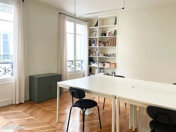 Sous-location bureau 4 postes équipés 20 m2 Paris 9e