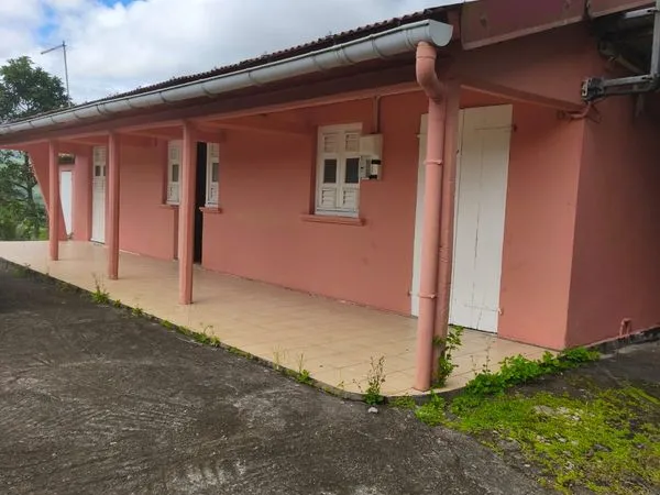 Maison Morne capot Morne Desgras (Le Lorrain)