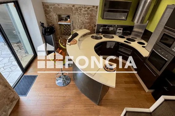 Maison Location Lamanon 3p 72m² 1090€