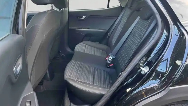 Kia Stonic 1.0 t-gdi 100 ch bvm6 — photo 15