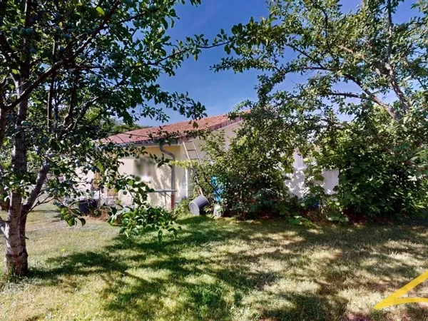 Maison 12 pièces 145 m²