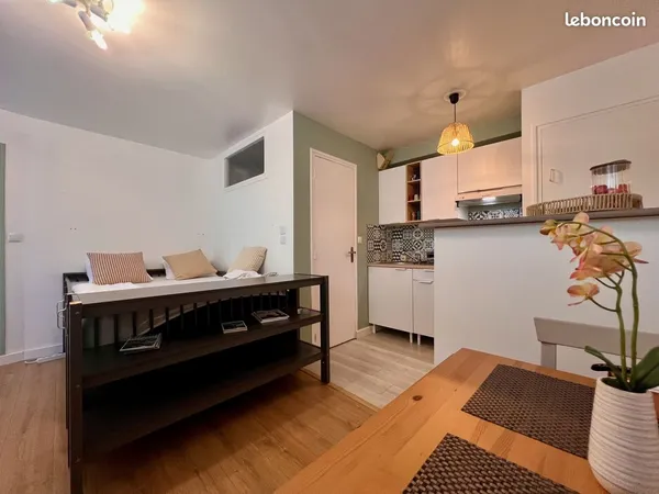 Studio 1 pièce 19 m²