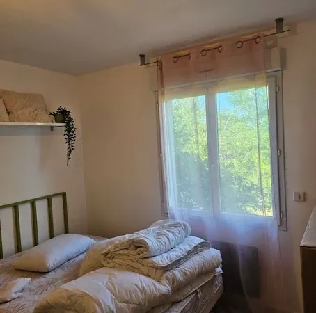 Chambre 1 pièce 25 m²