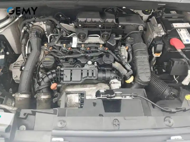 Peugeot Partner fourgon standard 650 kg bluehdi 100 s&amp;s bvm5 — photo 33