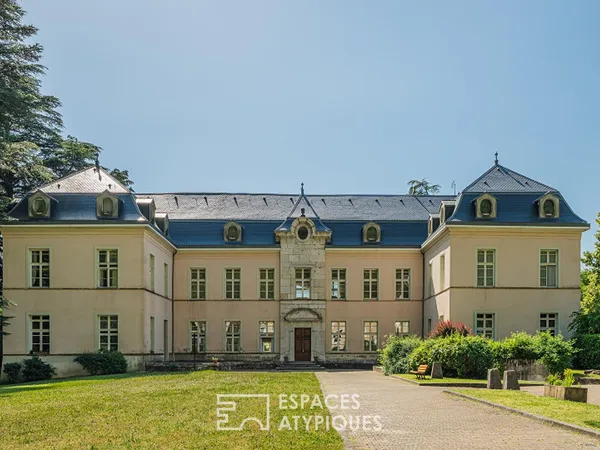 Appartement lumineux en duplex au château du Muret