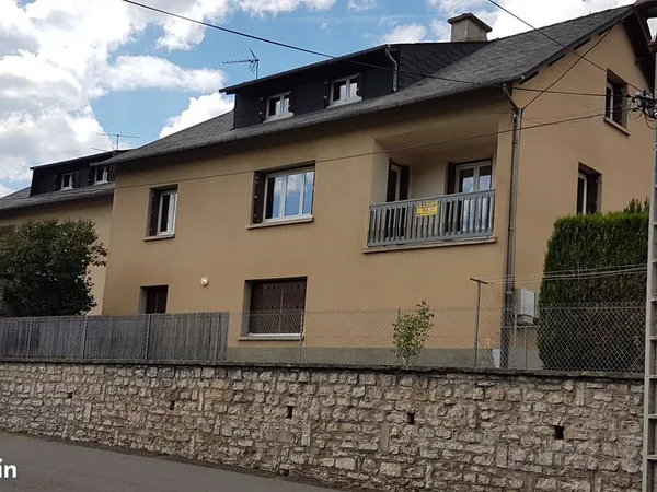 Grand appartement T2 à Badaroux