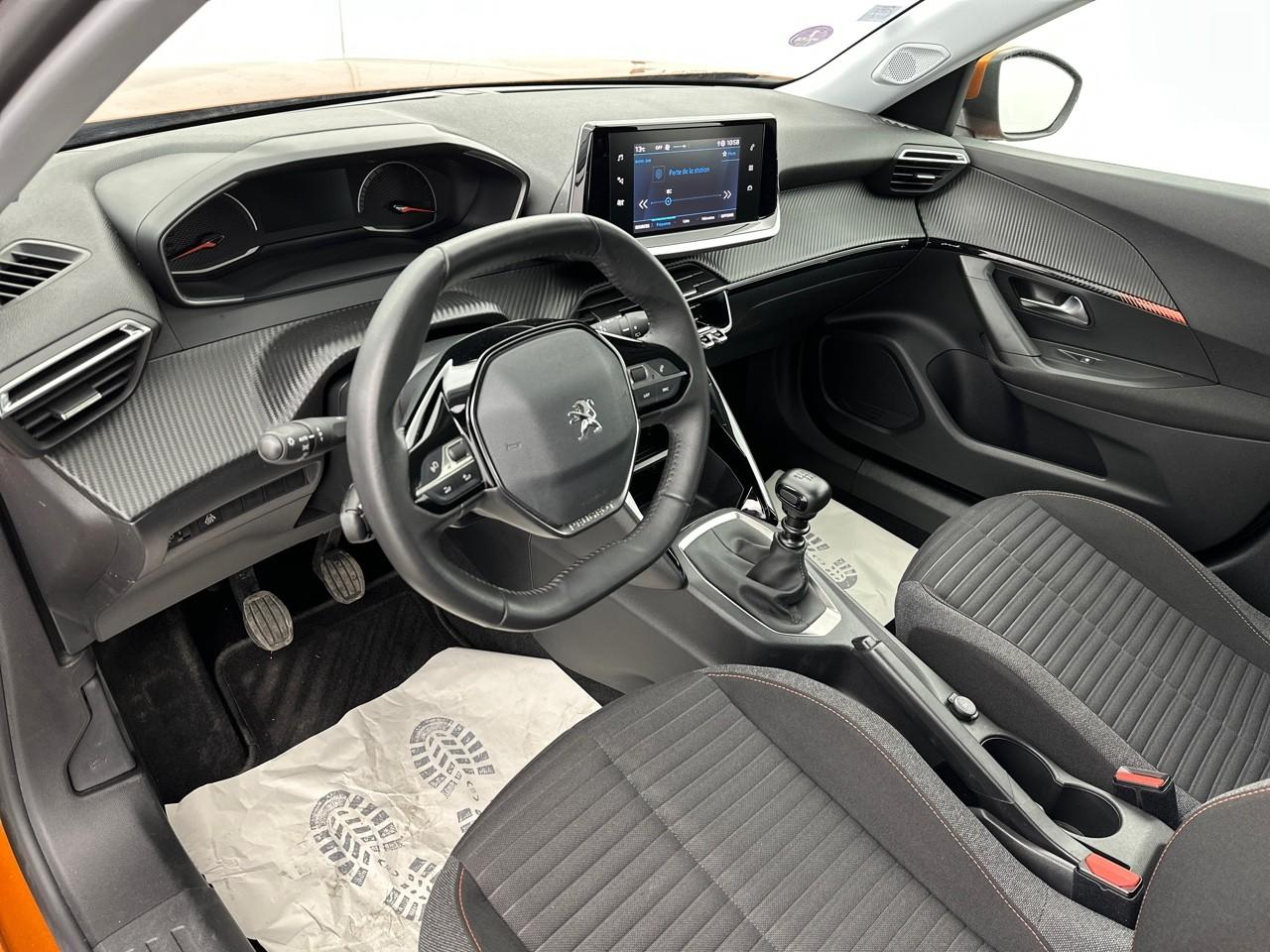 Peugeot 2008 puretech 100 s&s bvm6 active — photo 9