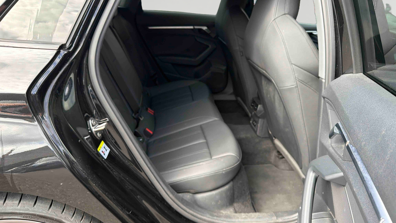 Audi A3 Sportback 35 TDI 150 S tronic 7 — photo 19