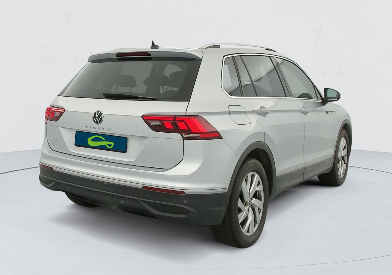 Volkswagen Tiguan — photo 5