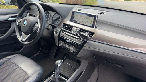 BMW X1 xDrive 25e 220 Hybrid BVA6 - Xline – 2021 – 84378 km – Hybride rechargeable – Boîte Automatique — photo 25
