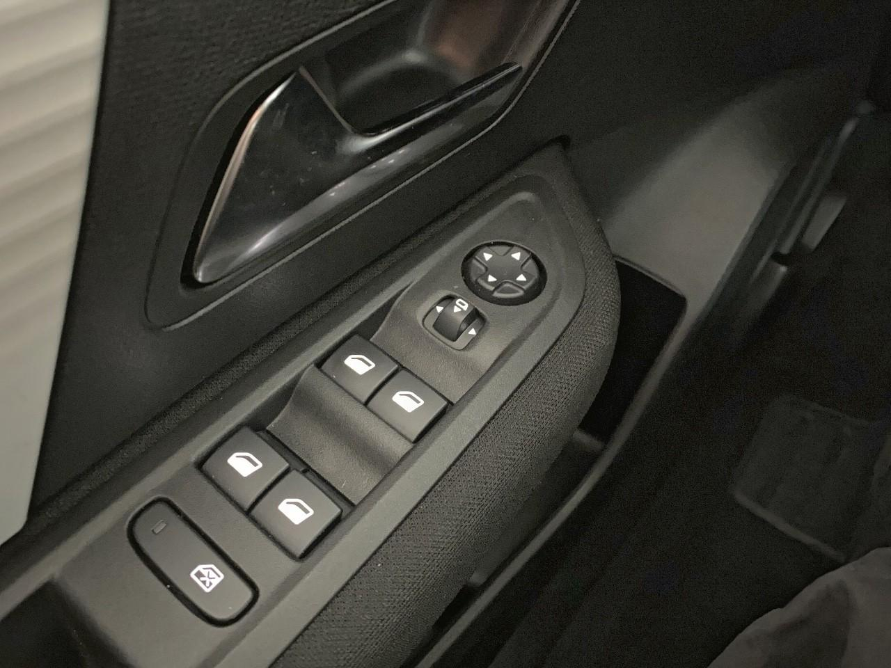 Citroën C4 hybride 136 e-dcs6 plus — photo 20