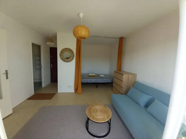 Studio 1 pièce 27 m²