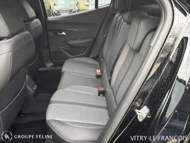 Peugeot 2008 1.2 puretech 130ch s&amp;s allure eat8 — photo 10