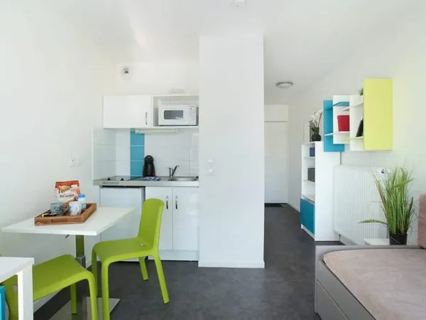 Studio 1 pièce 18 m²