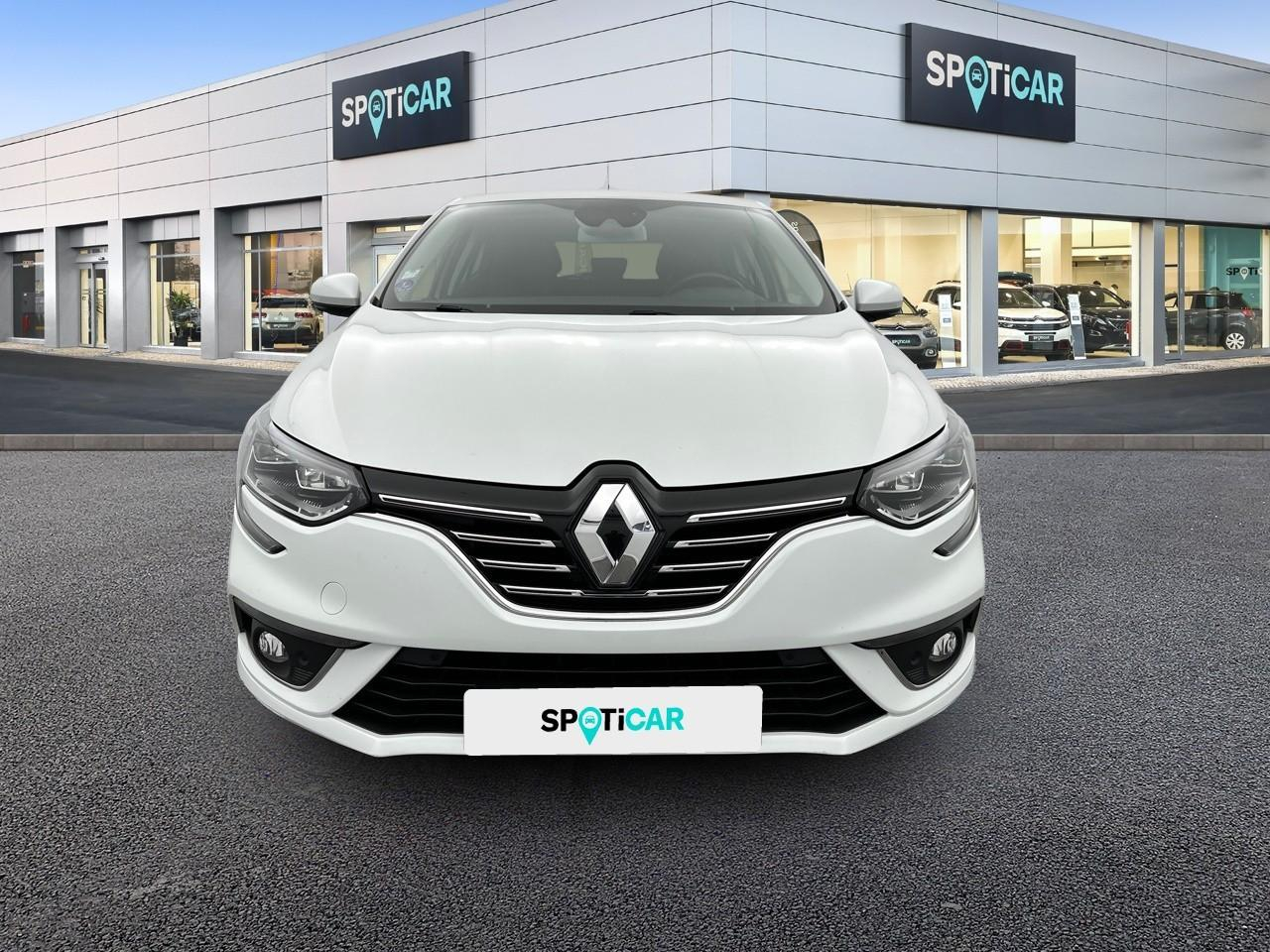 Renault Megane megane iv berline tce 130 energy intens — photo 2