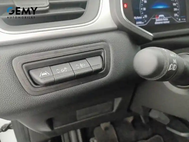 Renault Captur tce 90 — photo 31