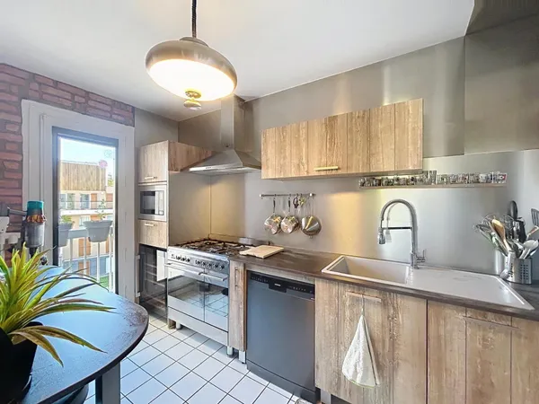 APPARTEMENT F4 AVEC CAVE ET PARKING