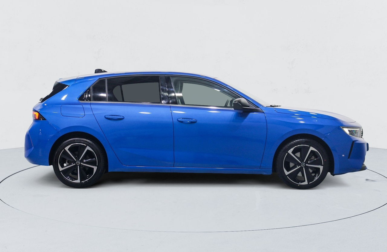 Opel Astra — photo 6