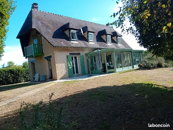 Maison 6 pièces 230 m²