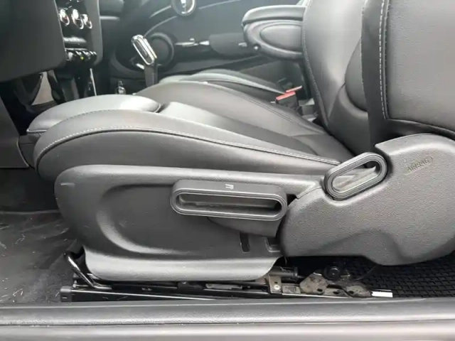 Mini Mini hatch 3 portes cooper se 184 ch — photo 76