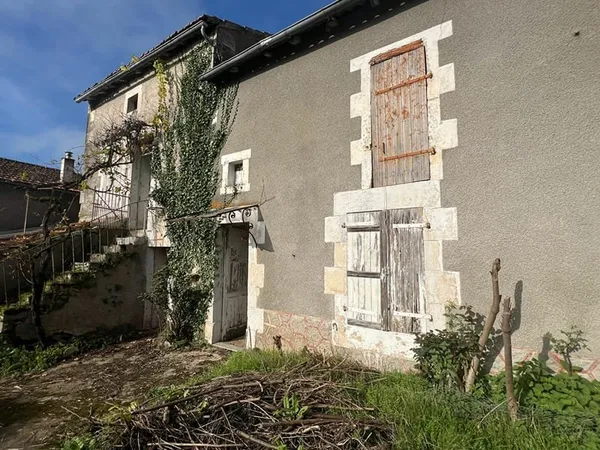 CIVAUX ! CHARME D'ANTAN !
