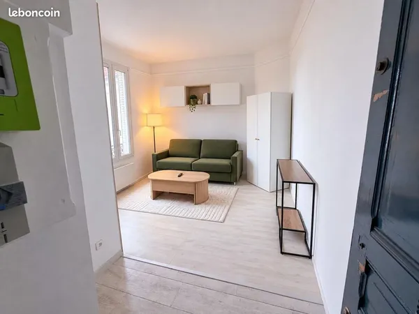 Studio 1 pièce 21 m²