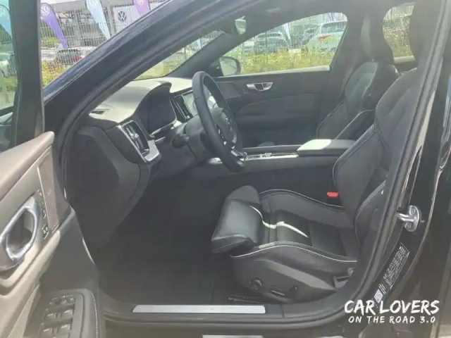 Volvo V60 b4 197 ch dct7 — photo 10