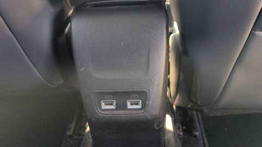 Peugeot 2008 1.5 BlueHDi 130 EAT8 - Allure – 2020 – 128069 km – Diesel – Boîte Automatique — photo 3
