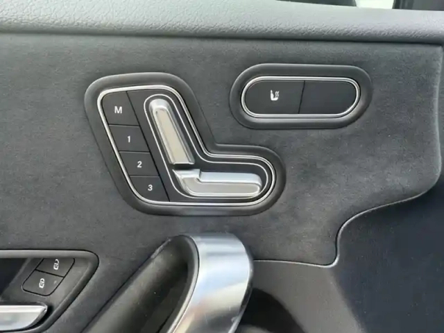 Mercedes Classe A 250 e hybrid eq amg line — photo 18