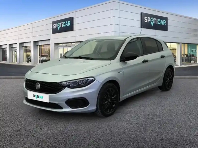 Fiat Tipo 5 portes 1.4 95 ch ligue 1 conforama — photo 1