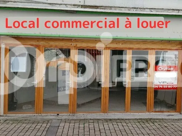 Local commercial 153 m²