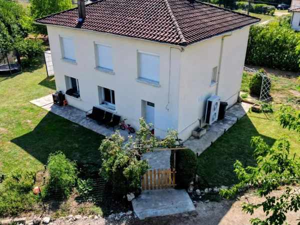 Maison 7 pièces - 119 m² habitables - Terrain de 650 m² - Bias / Pujols
