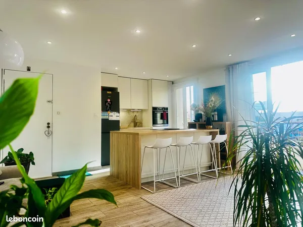 Appartement T4 entièrement rénové - Cannes Croix-des-Gardes / Grand Jas