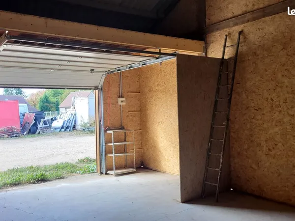 Locatio box