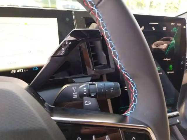 Renault Megane e-tech 220 ch autonomie confort — photo 27