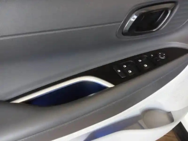 Hyundai Bayon 1.0 t-gdi 100 dct-7 hybrid 48v — photo 19