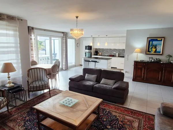 5 pièces 125m2 grande terrasse