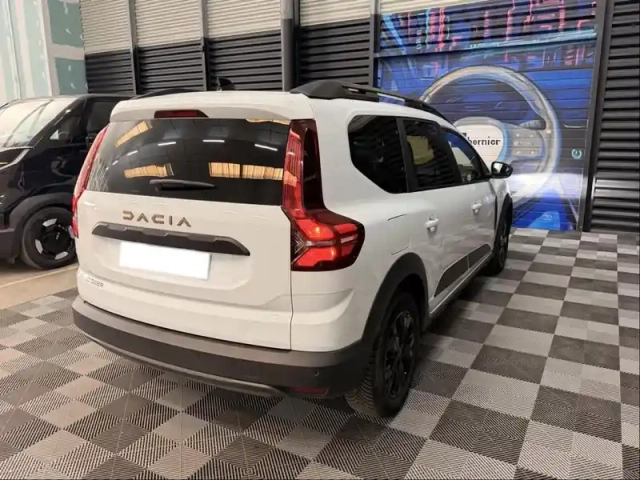 Dacia Jogger 1.0 eco-g 100ch sl extreme+ 7 places — photo 4