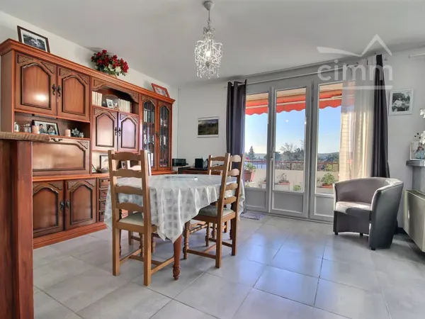 À VENDRE MONTÉLIMAR - APPARTEMENT T3 + BALCON + CAVE + GARAGE