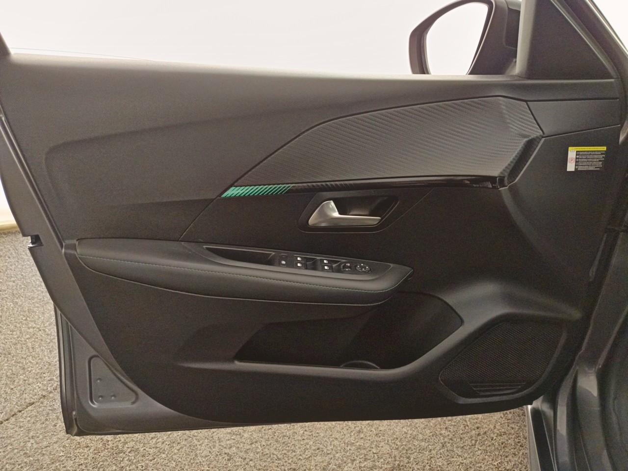 Peugeot 208 puretech 100 s&s bvm6 allure — photo 19