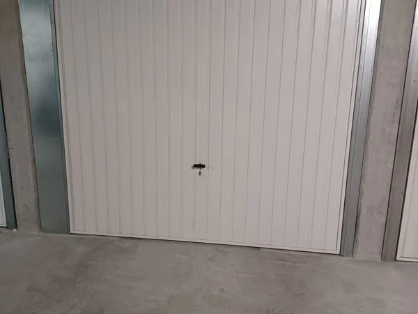 Garage Fermé en s.sol - FREJUS - Rte du Gargalon