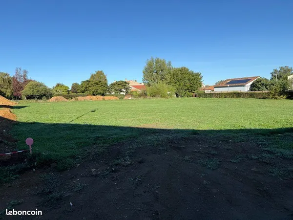 À vendre terrains à GEAY