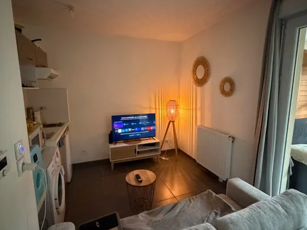 DIRECT PARTICULIER : Studio à vendre à LA CIOTAT